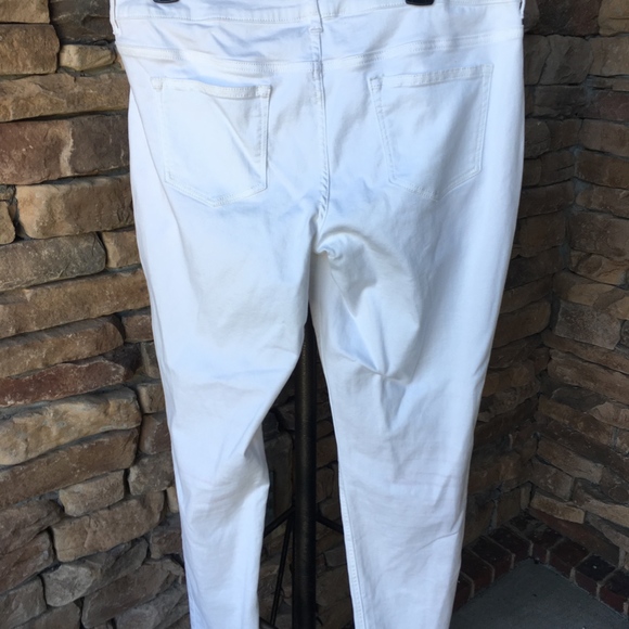 Maurice White Jegging Plants - Picture 4 of 5